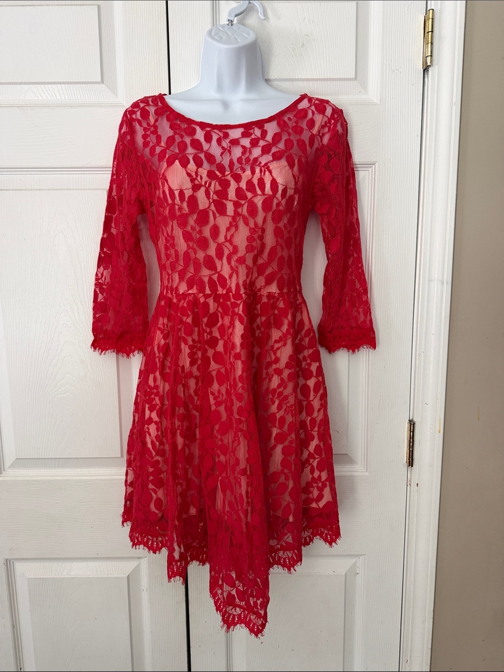 Free People Red Lace Fit-and-Flare Dress - Elegant Cocktail Dress  Sz 2  EUC